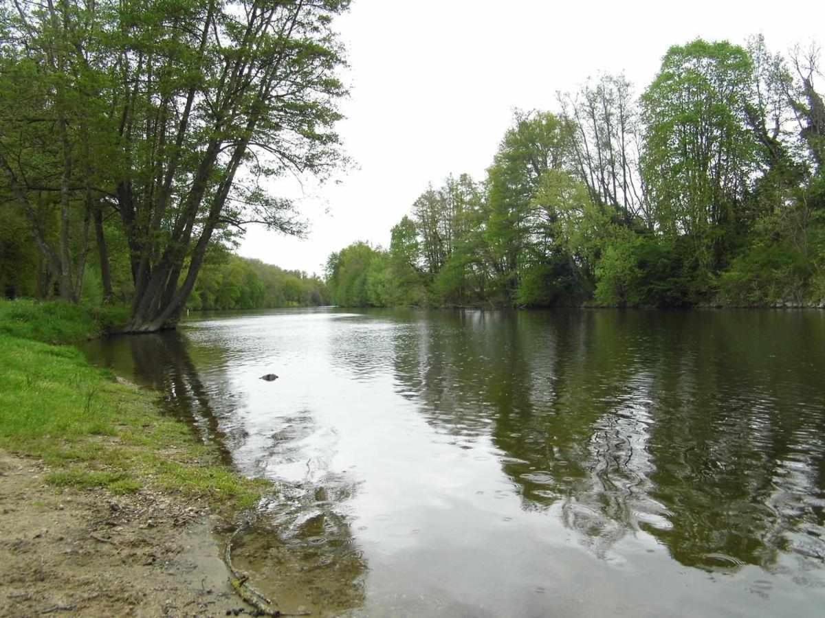 Joli Petit T2 Calme Au Bord De Leau Βίλα Vieille-Brioude Εξωτερικό φωτογραφία